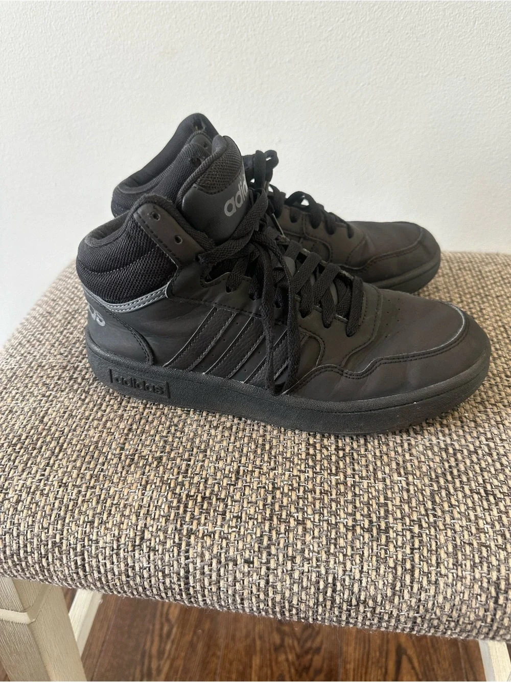 adidas Kids Black High-Top Sneakers with Signature Three Stripes Size 5.5